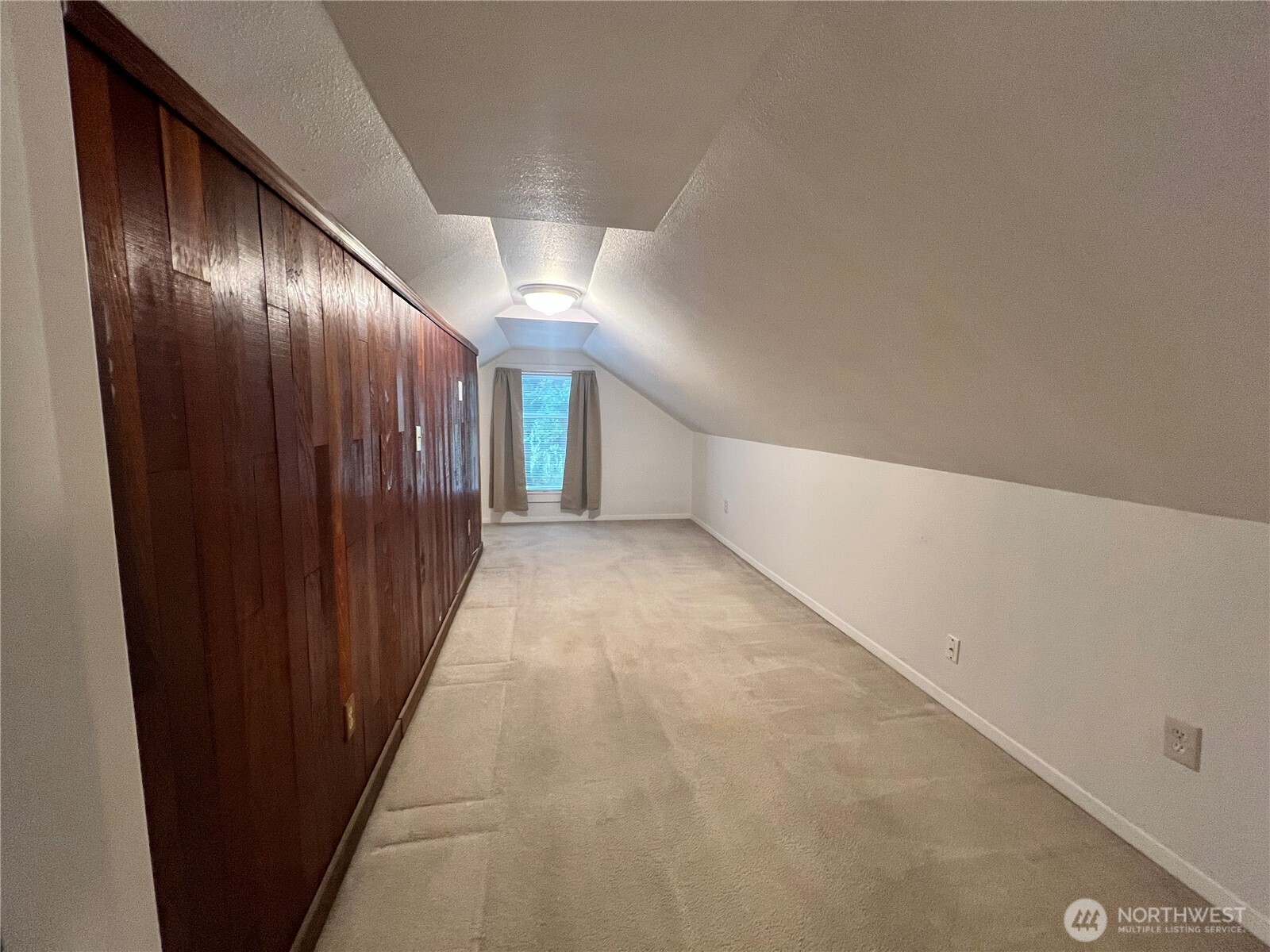 2814 Pioneer Way Property Photo 20