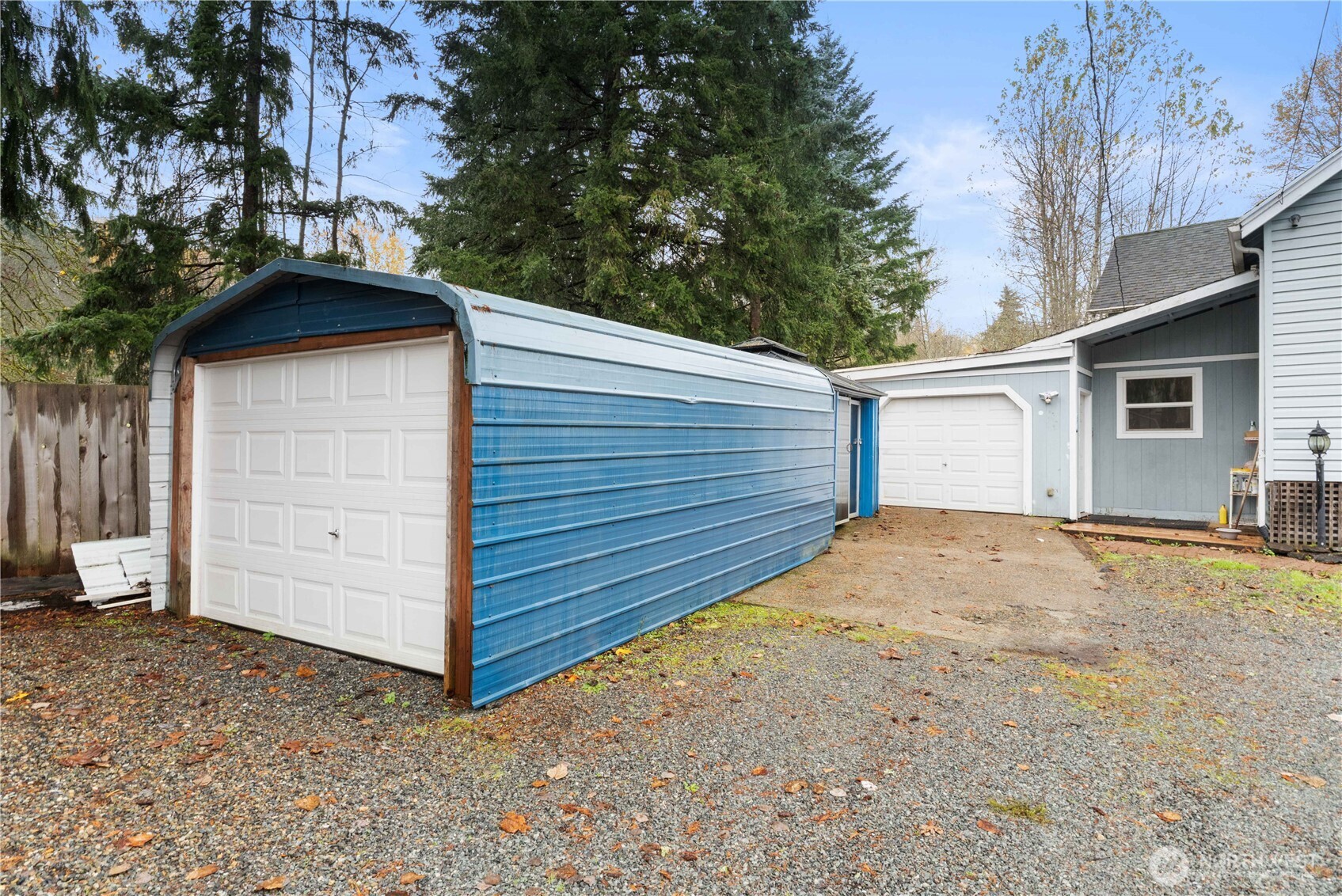 2814 Pioneer Way Property Photo 33