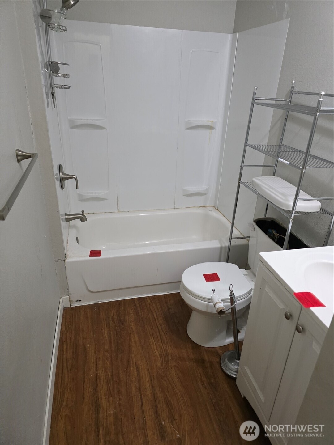 1104 E Alderwood Road Property Photo 13