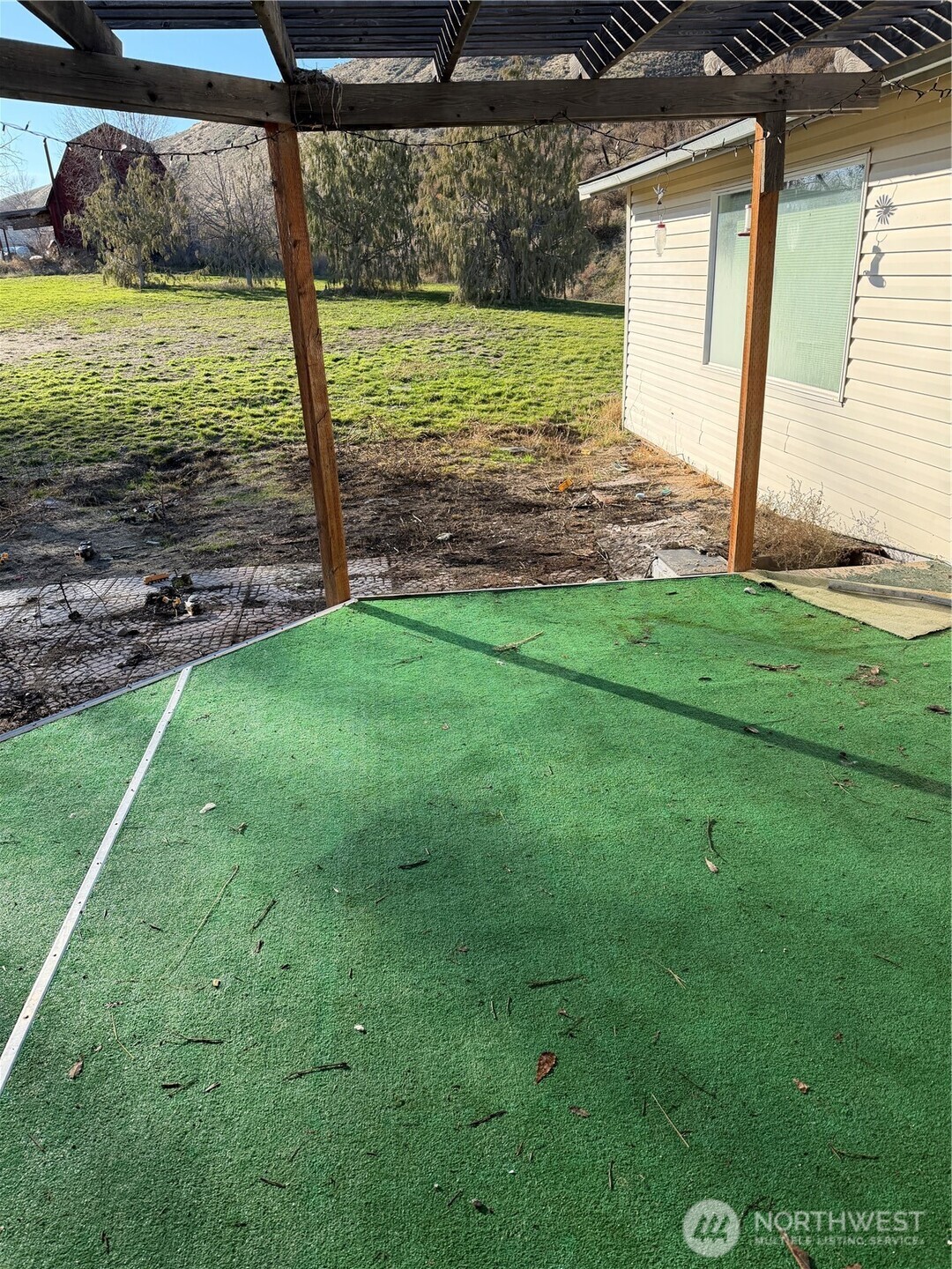 23227 Highway 20 Property Photo 3