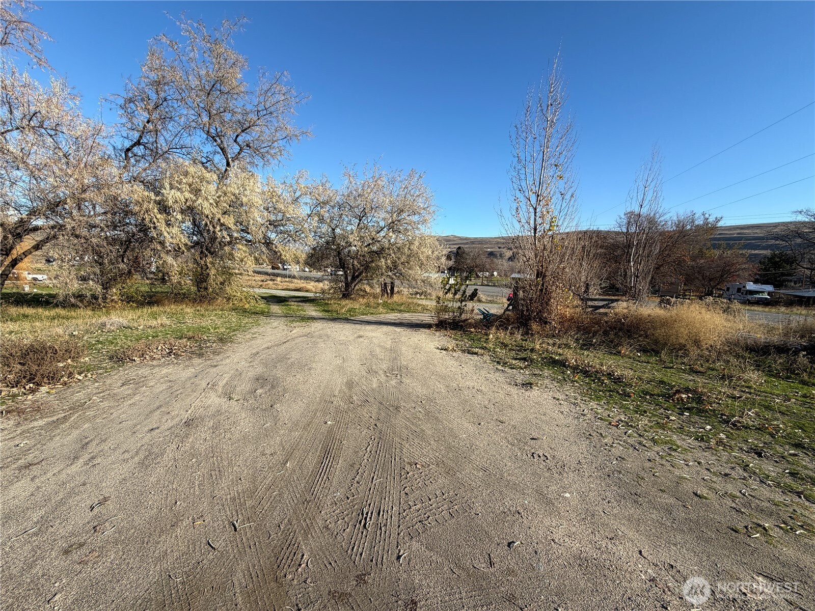 23227 Highway 20 Property Photo 24