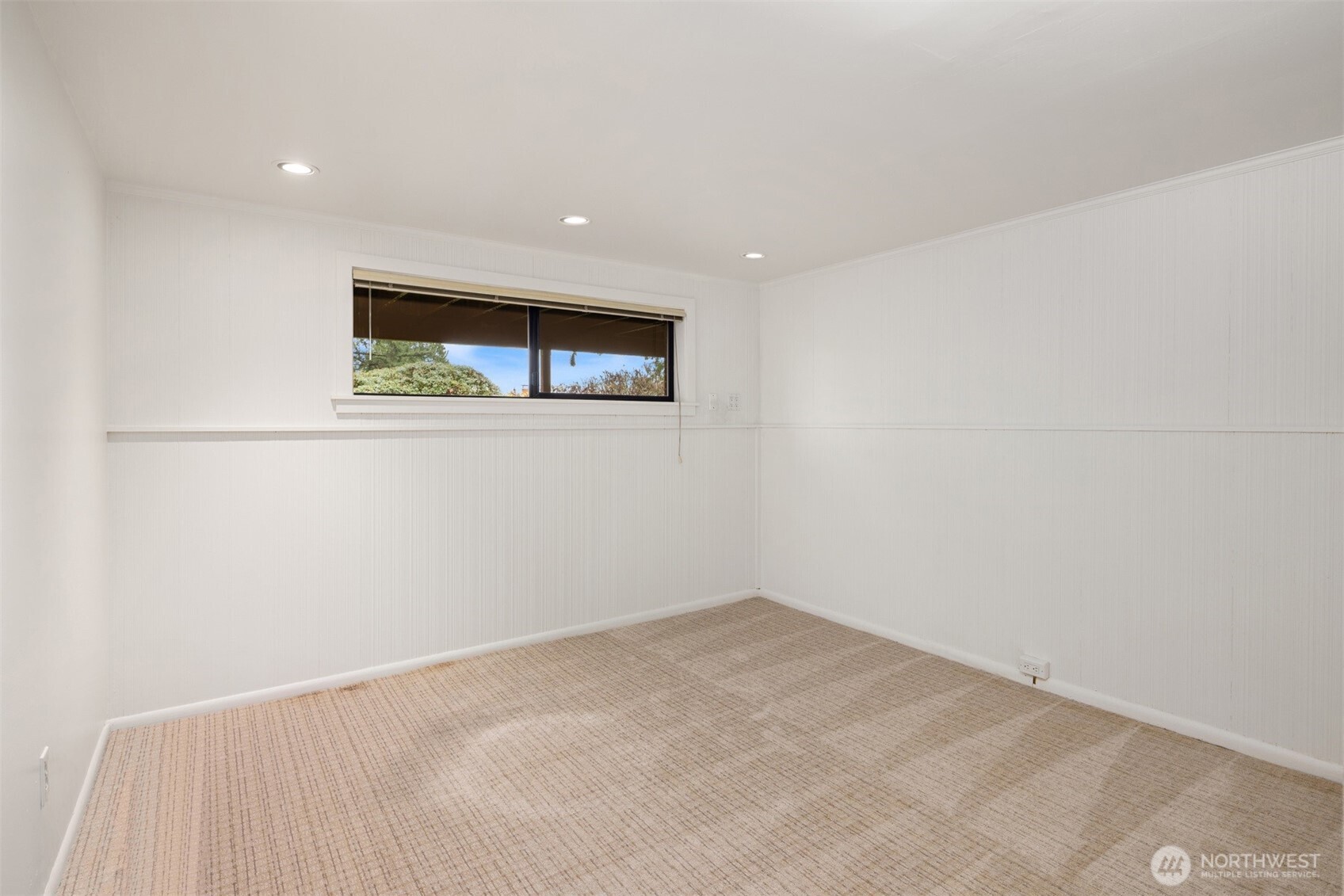 10000 48th Avenue Property Photo 26