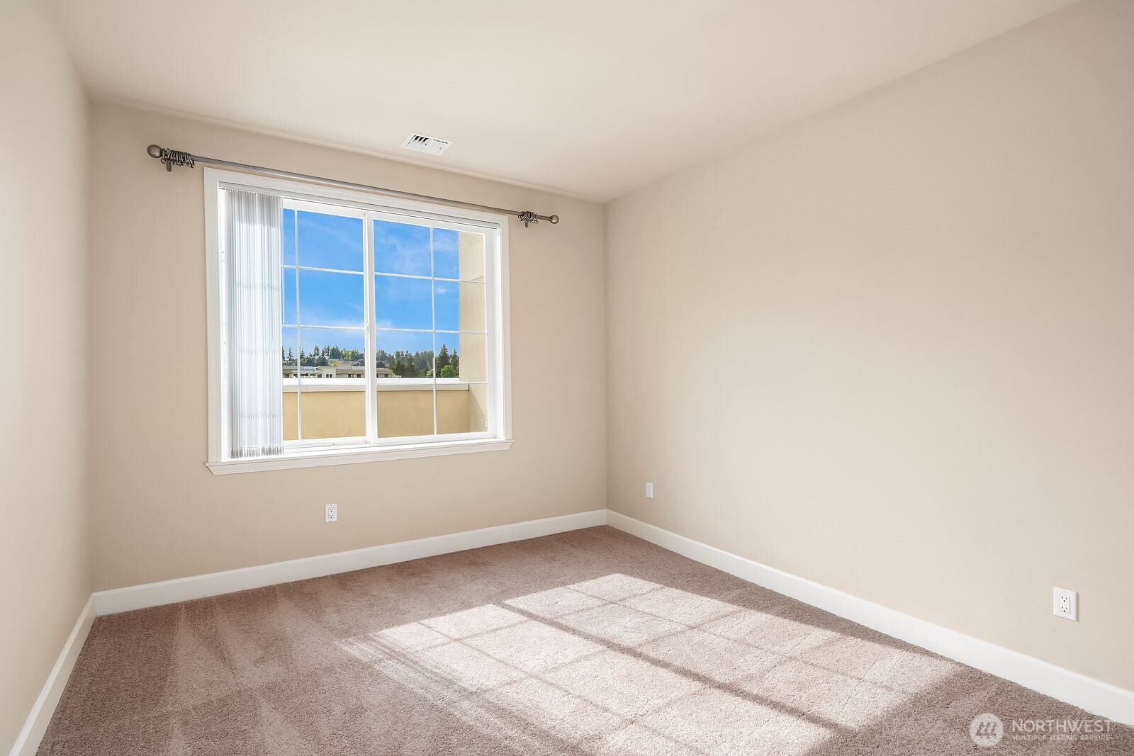 11004 Ne 11th Street 606 Property Photo 18