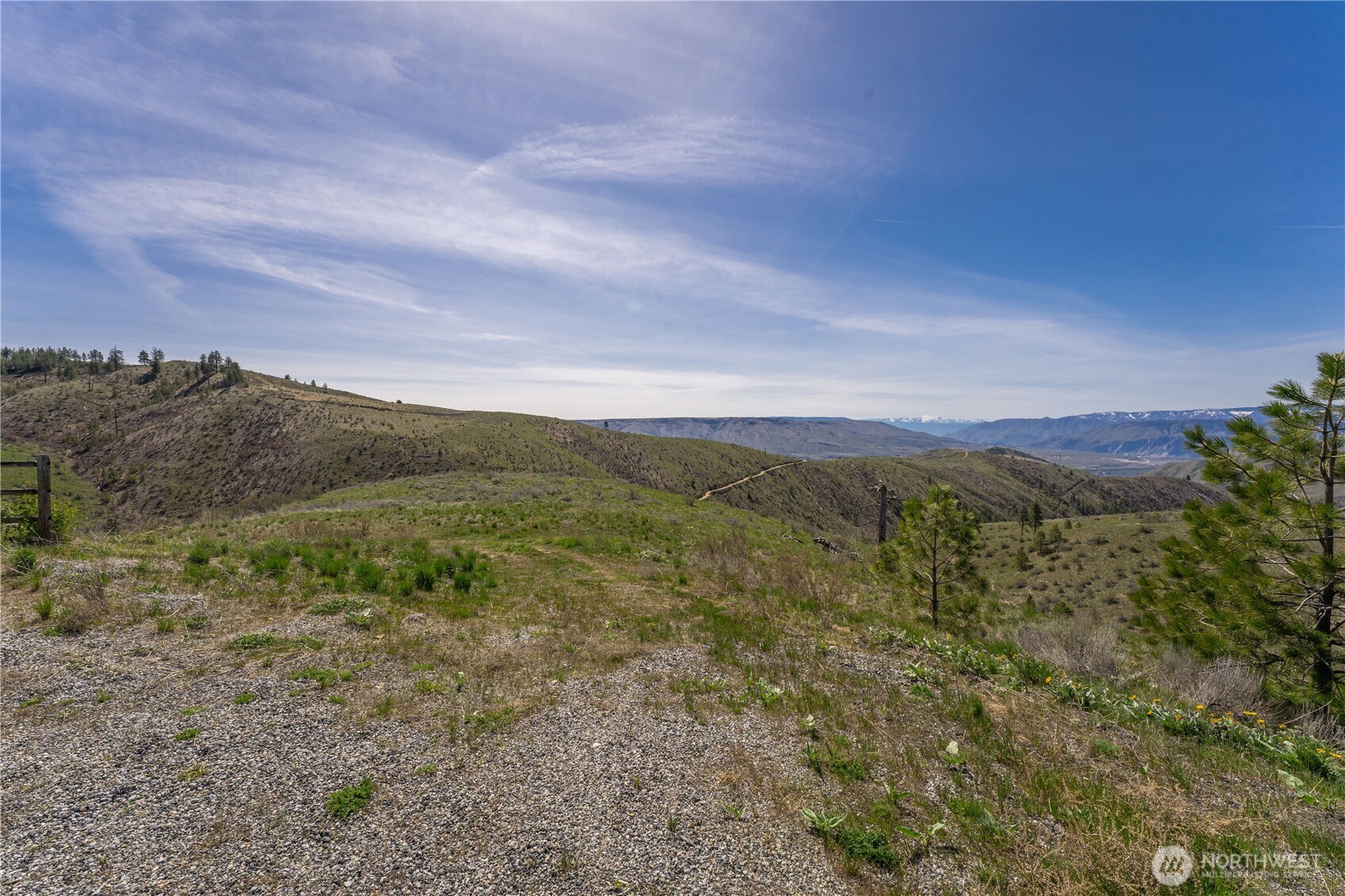295 Hawks Ridge Road Property Photo 2