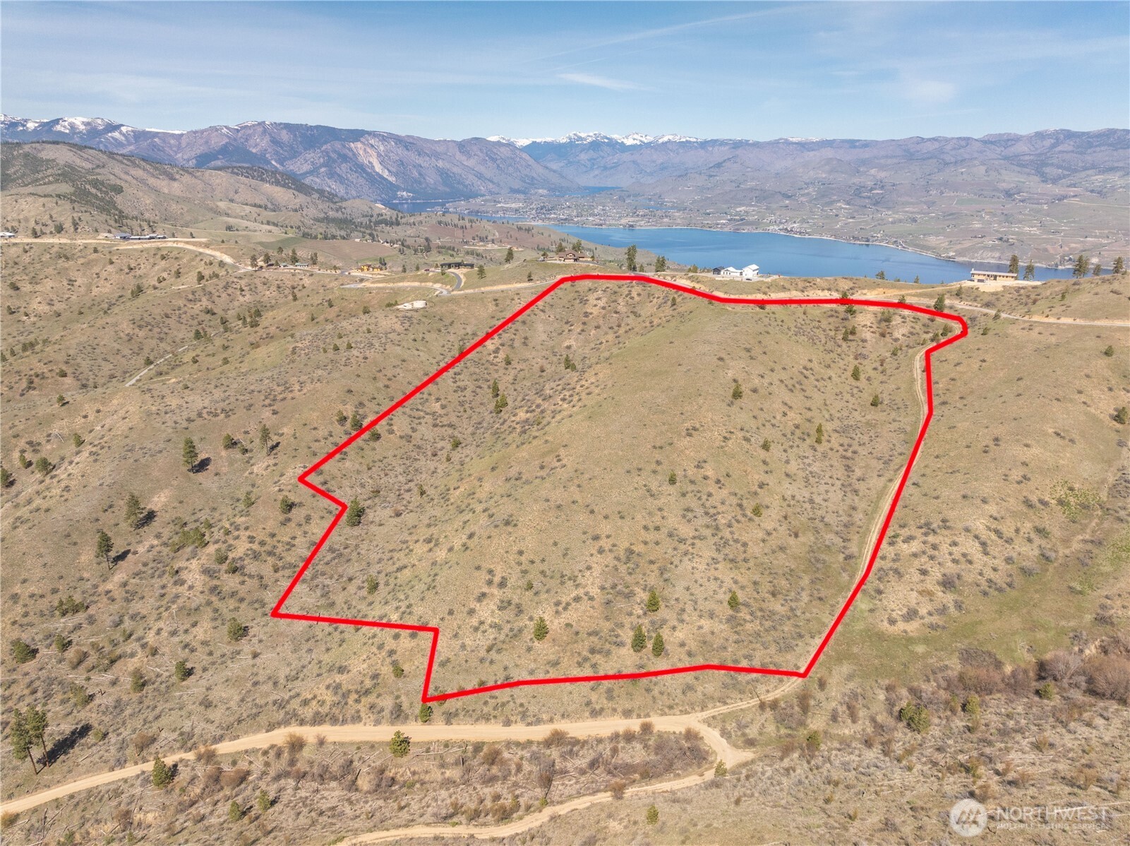 295 Hawks Ridge Road Property Photo 3