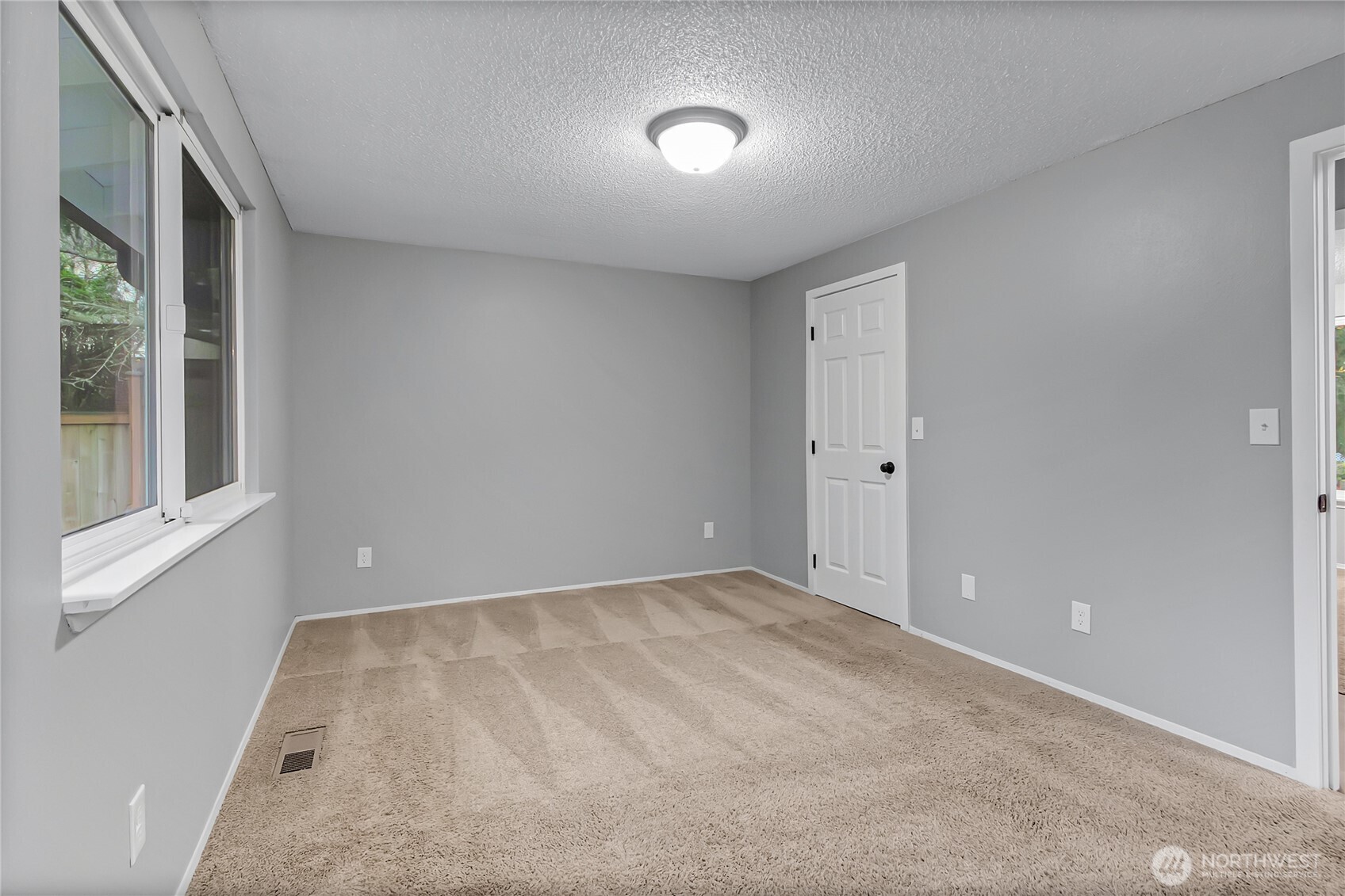 5310 66th Avenue Property Photo 10