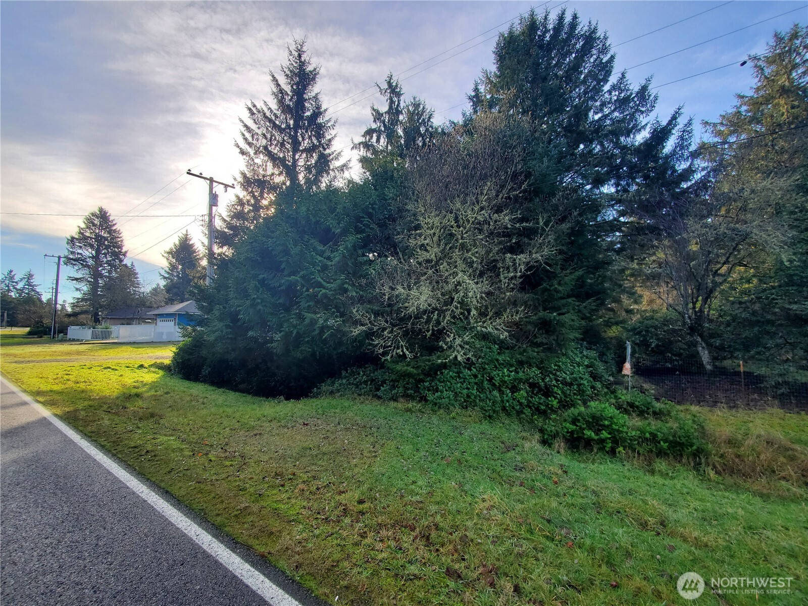 407 Mount Olympus Avenue Property Photo 3