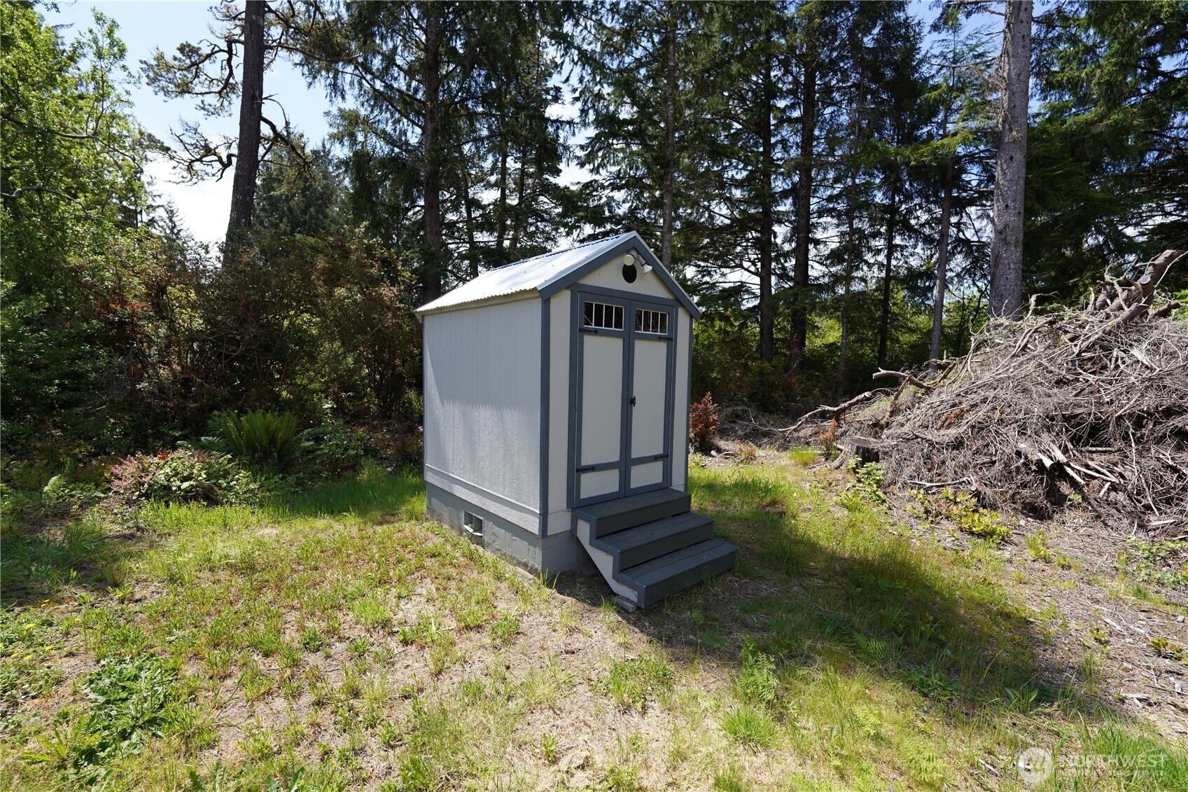 27509 U Street Property Photo 10