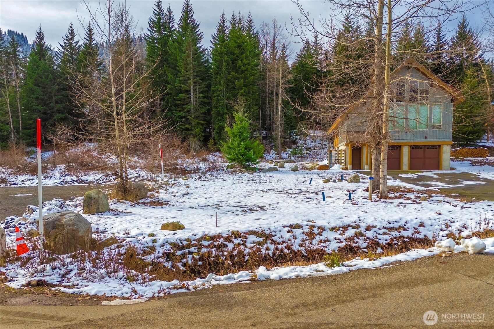 6 Xxxxx Hyak Dr Property Photo 1