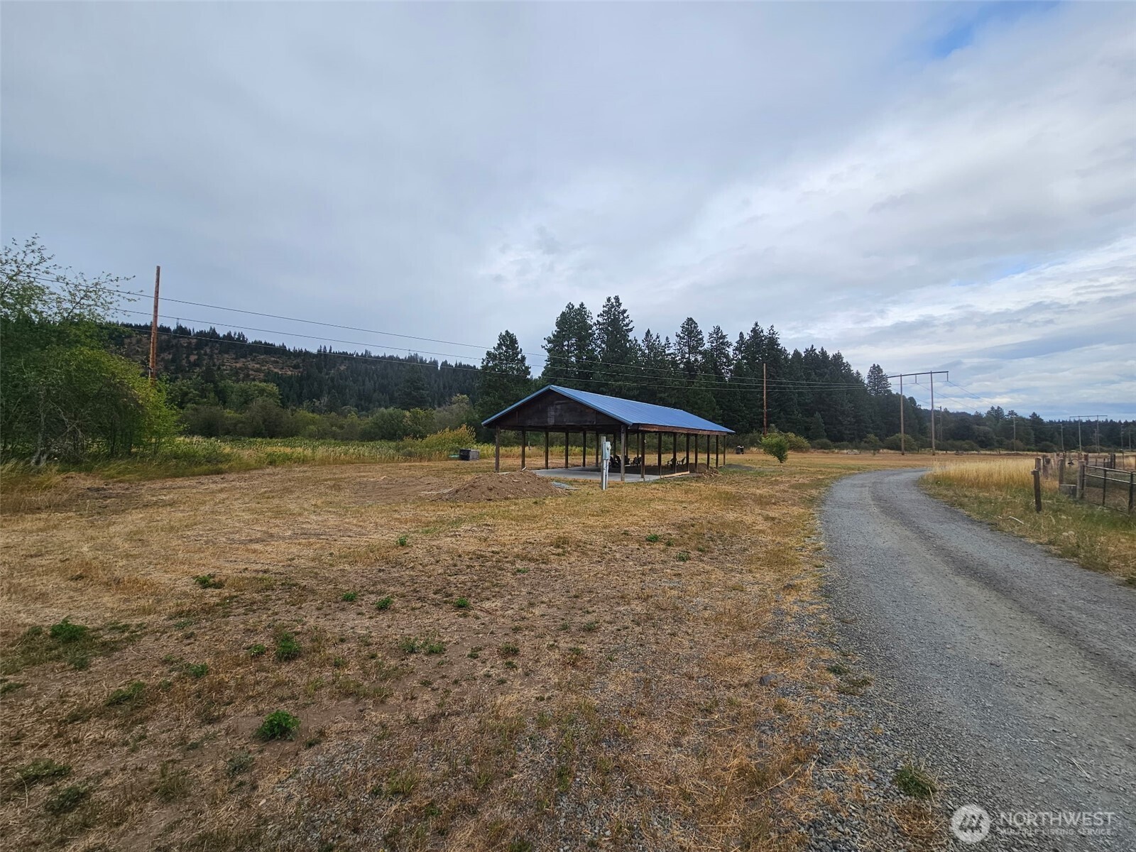1 Little Creek Rd Property Photo 1