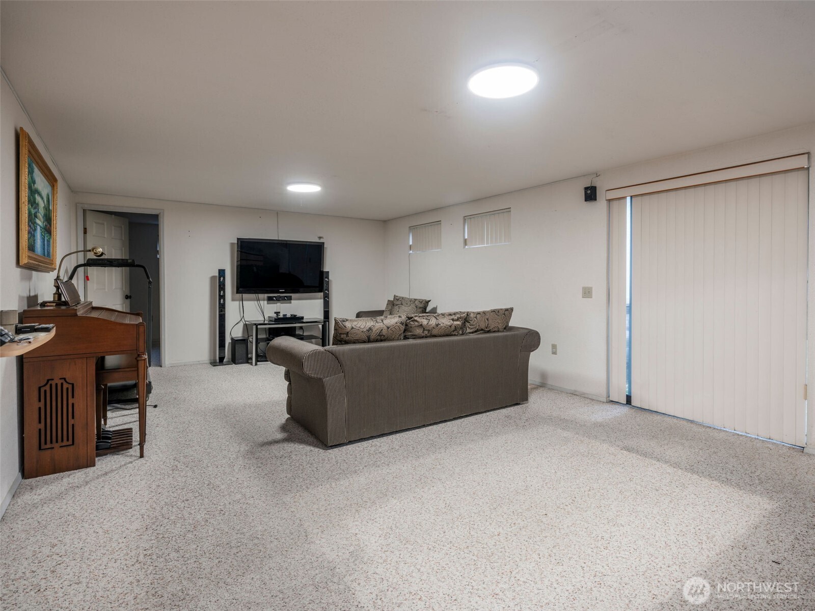 928 N 98th Street Property Photo 11