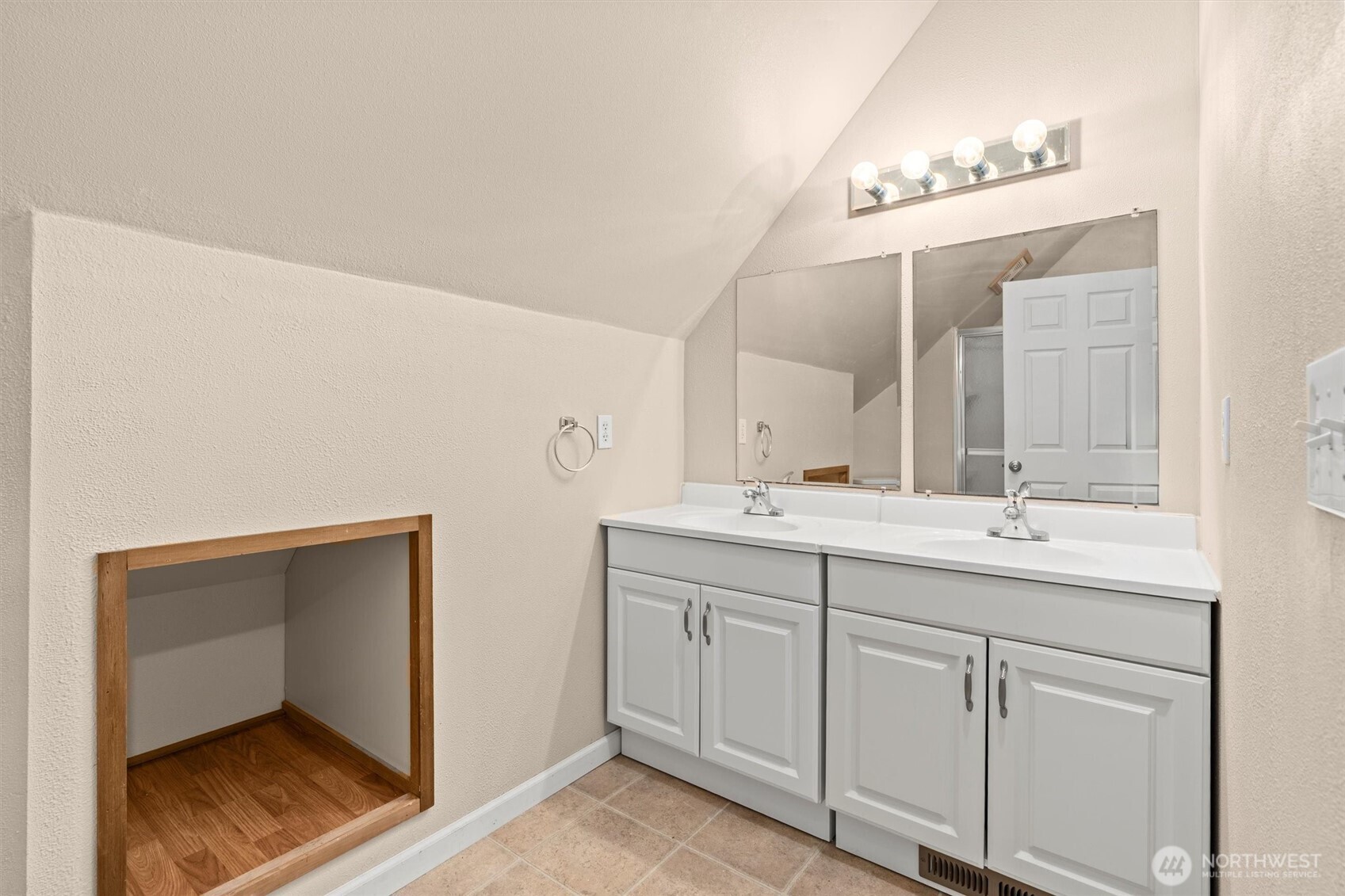 120 W Prairie Loop Road Property Photo 24