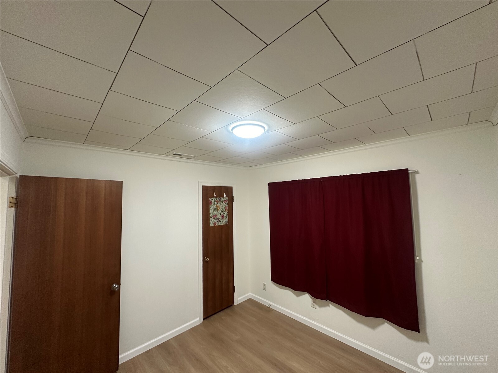 211 Latona Street Property Photo 31
