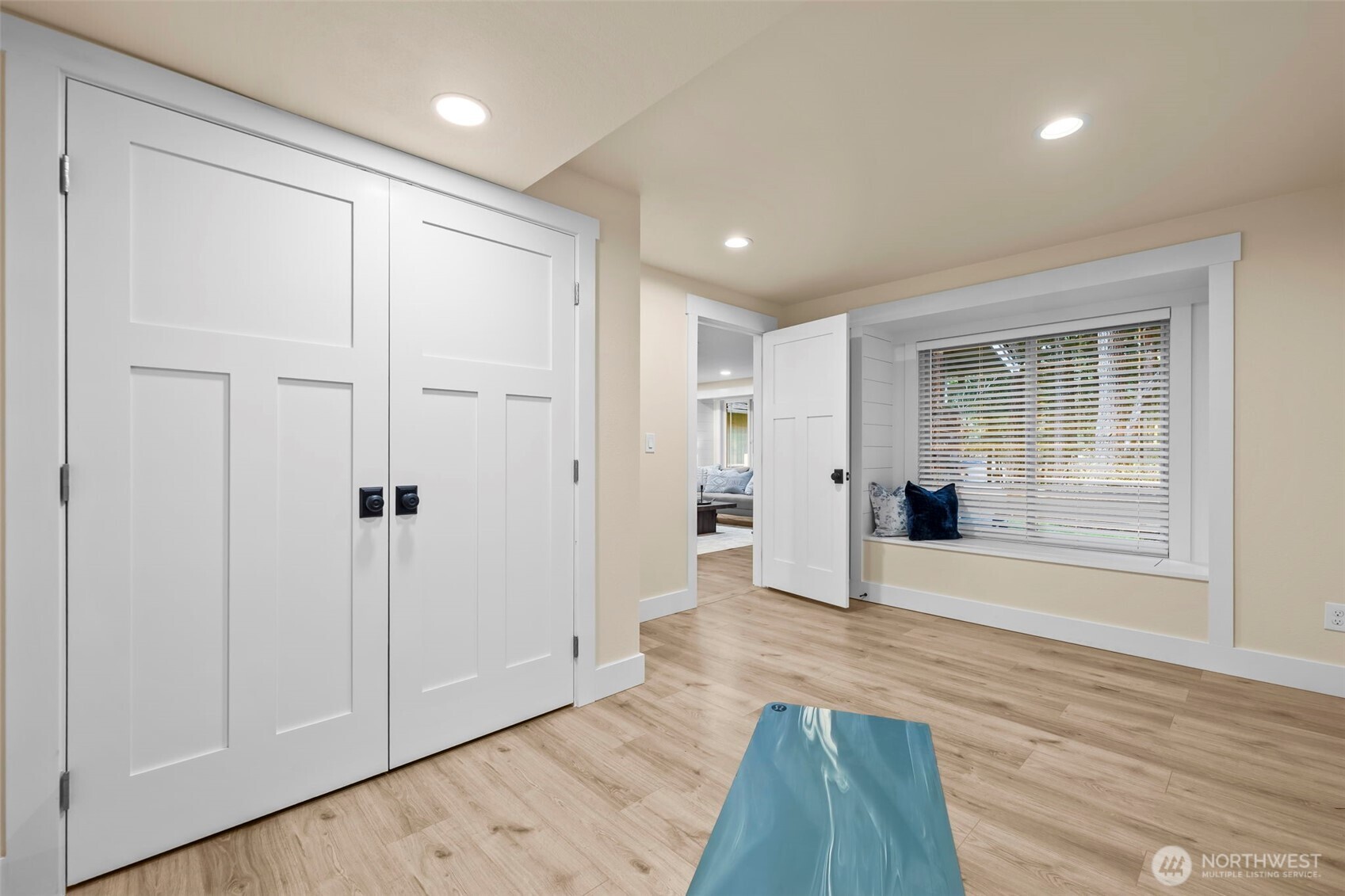 1037 9th Avenue Property Photo 16