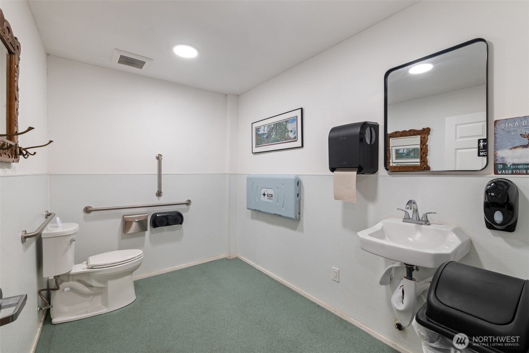 117 N Oak Street Property Photo 21