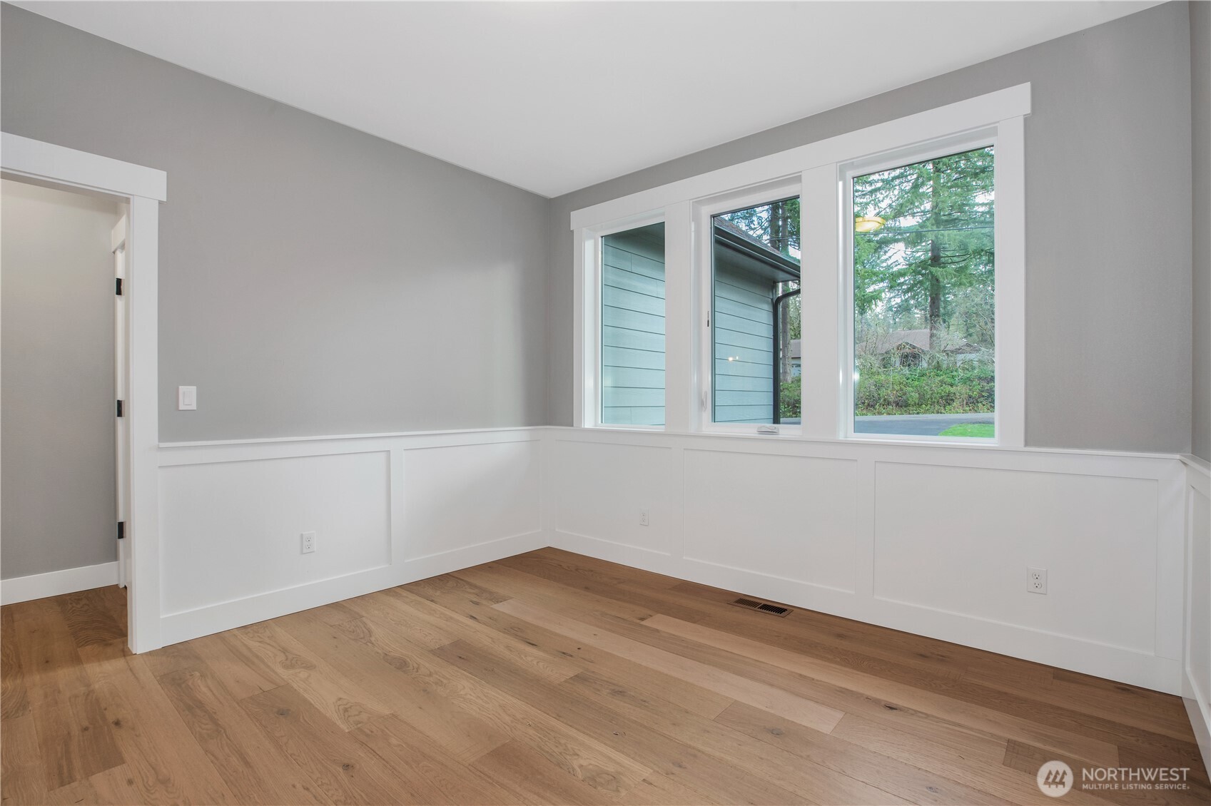 6145 Lake Saint Claire Drive Property Photo 14