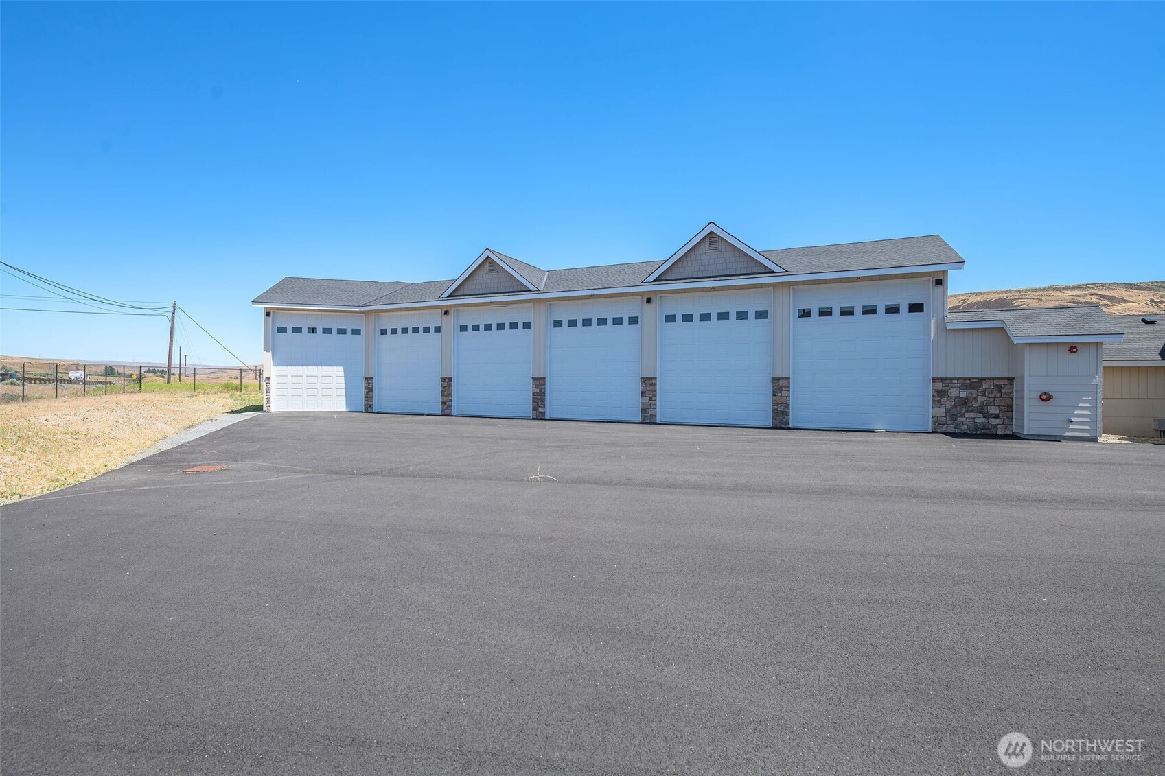 9967 W8 Road F 33 Property Photo 2