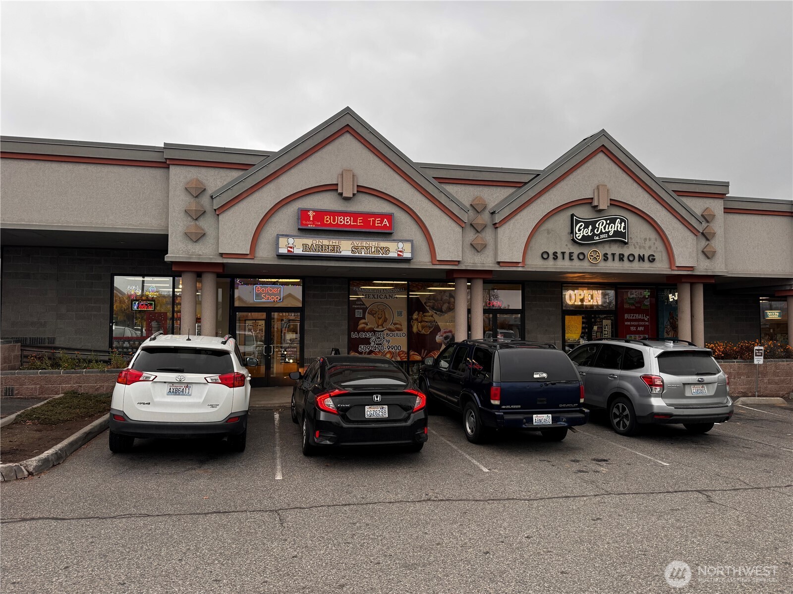1250 N Wenatchee Avenue E1 Property Photo 18