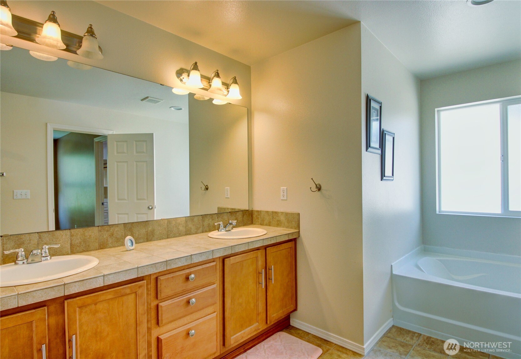 8105 88th Street Property Photo 23