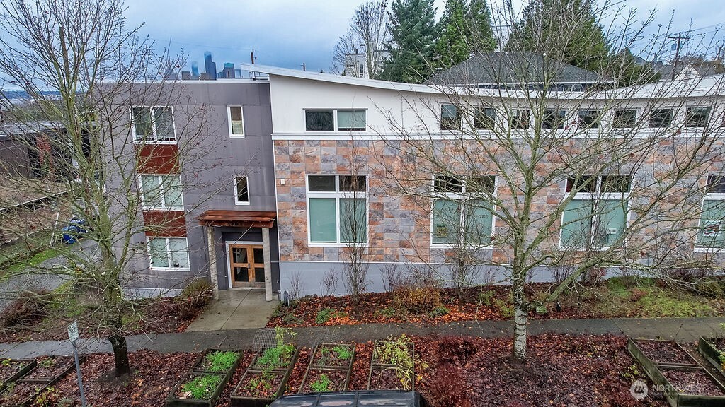 1322 S Bayview Property Photo 21
