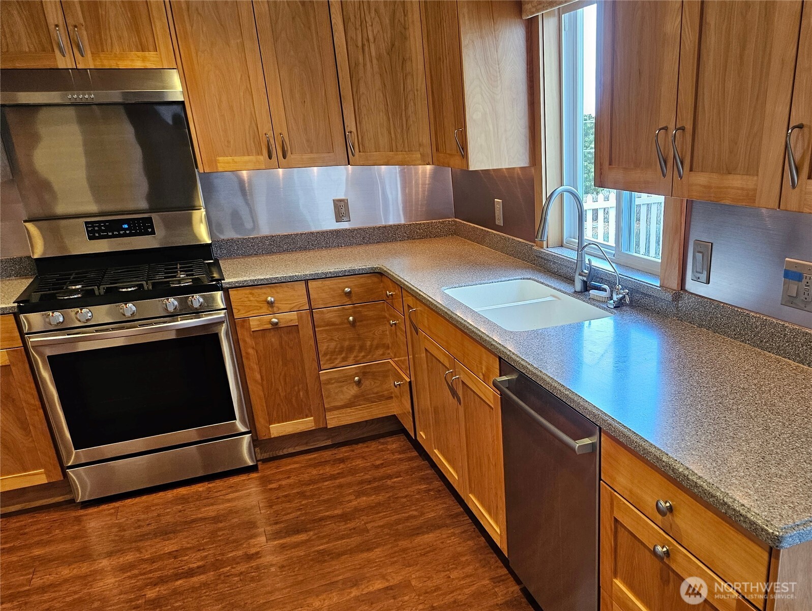52 Libby Street Property Photo 10