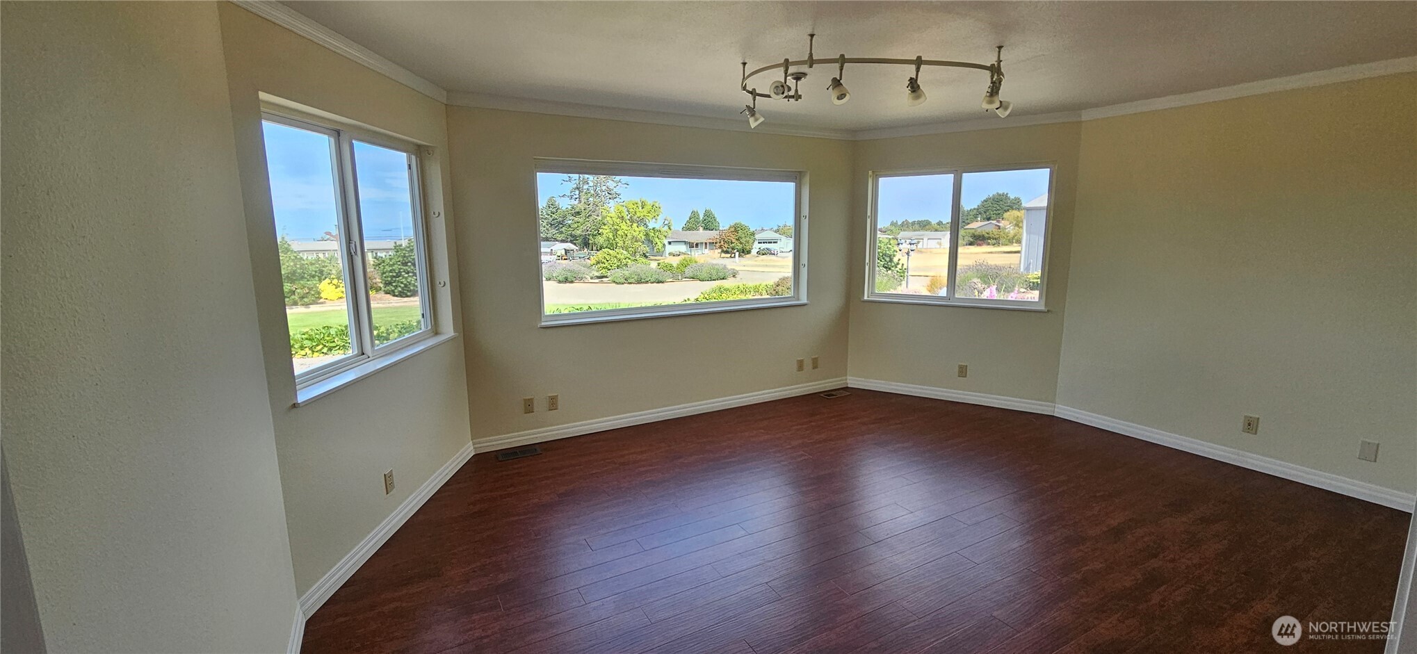 52 Libby Street Property Photo 14