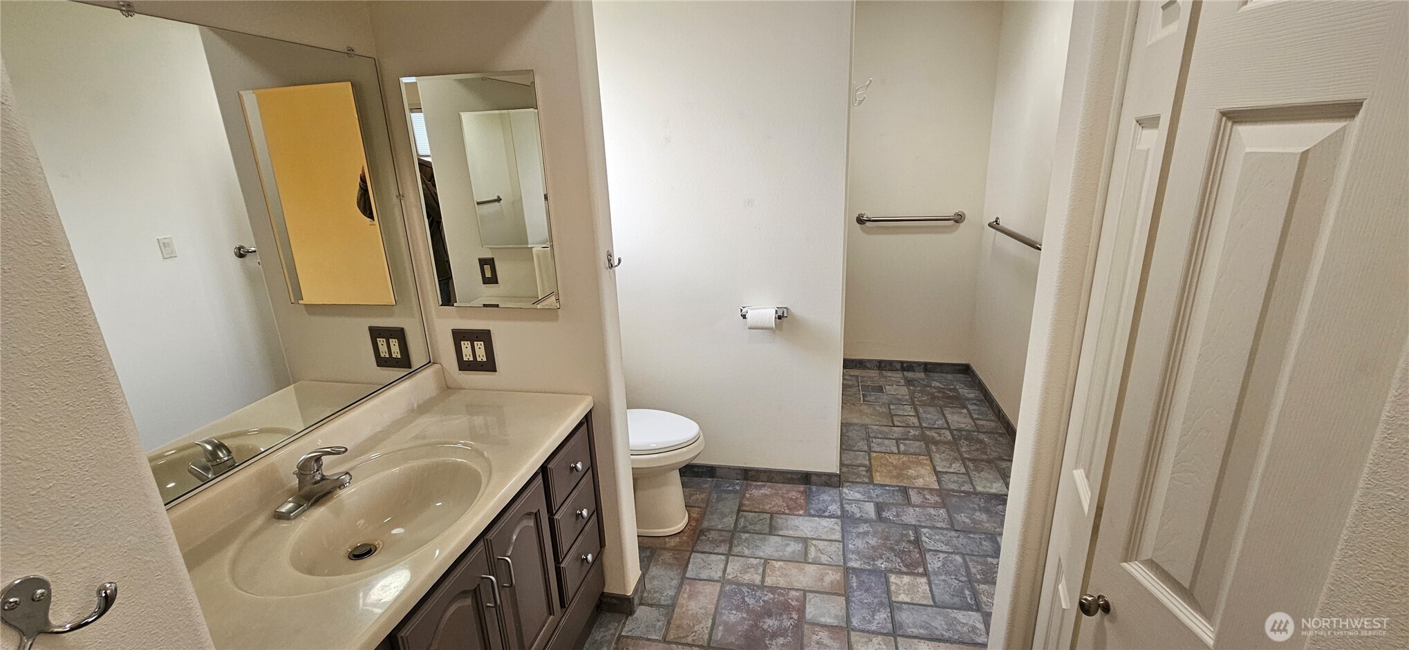 52 Libby Street Property Photo 20