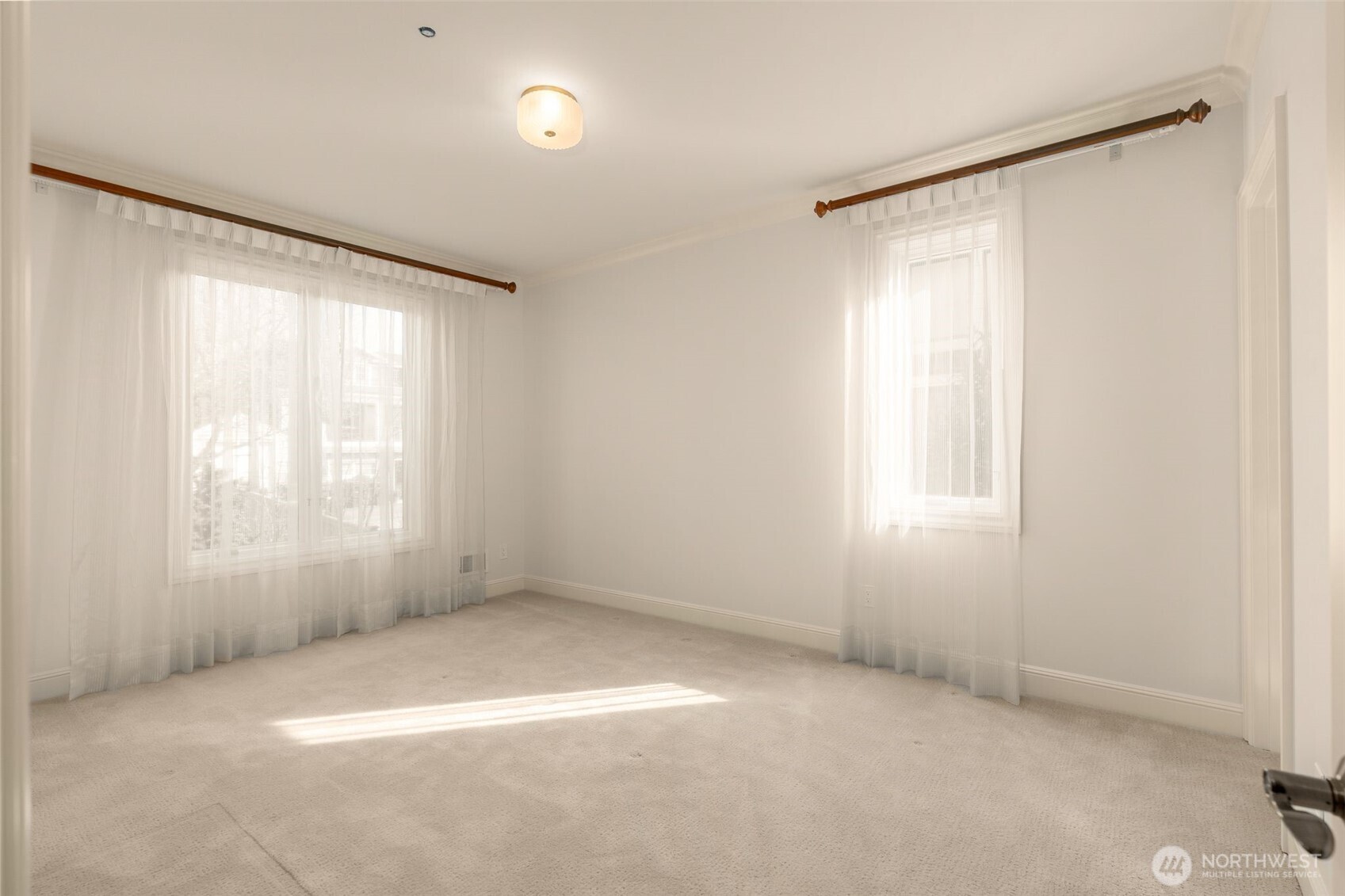 410 8th Avenue Property Photo 29