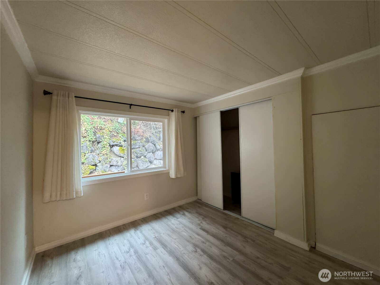 201 Union Avenue 154 Property Photo 11