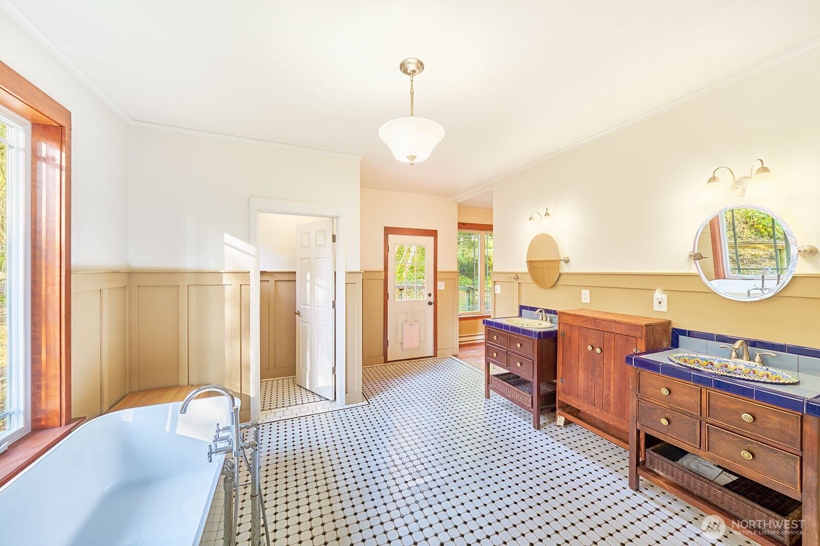 2147 Klahanee Drive Property Photo 17