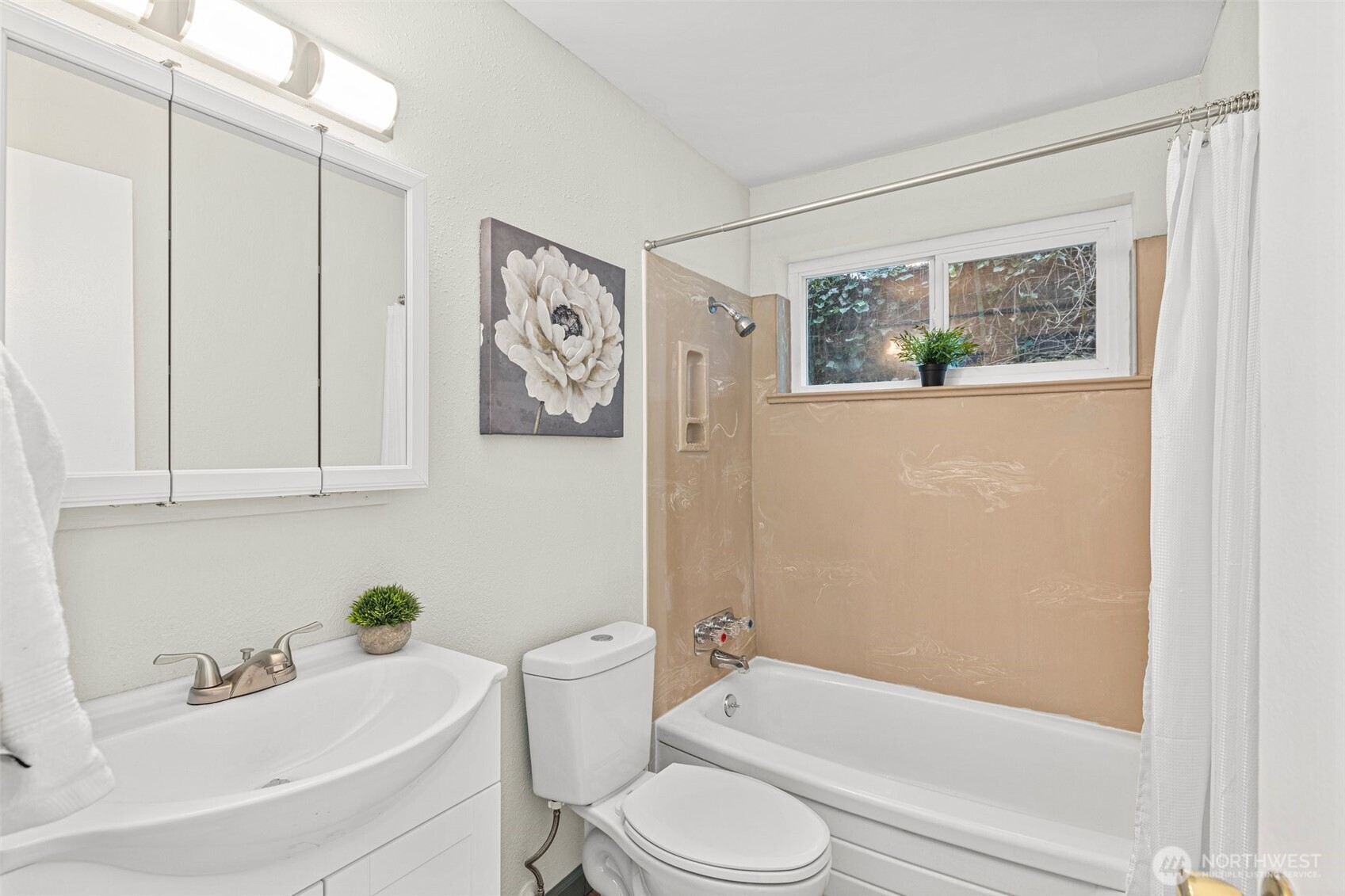 1020 S 230th Street B108 Property Photo 7