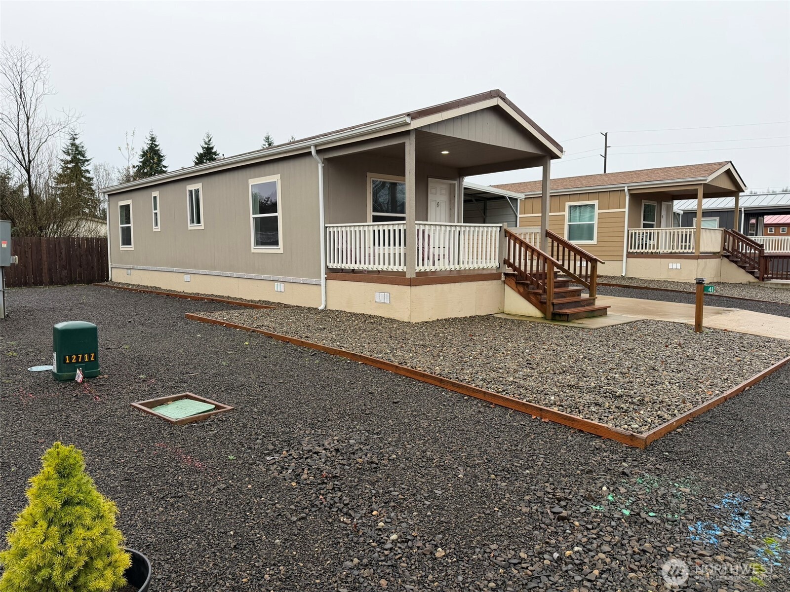 2010 Broadway Avenue 41 Property Photo 1