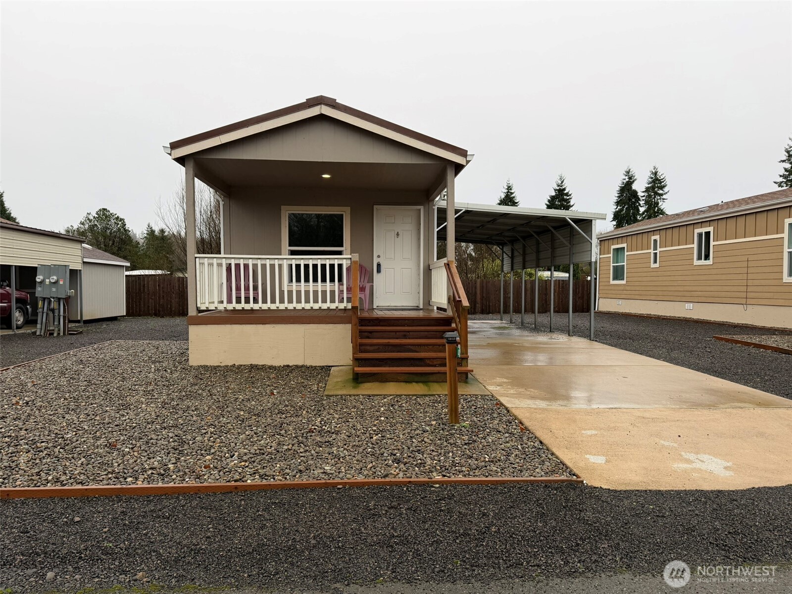 2010 Broadway Avenue 41 Property Photo 2