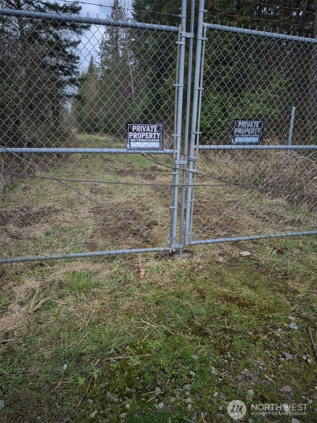 2046 Burk Road Property Photo 12