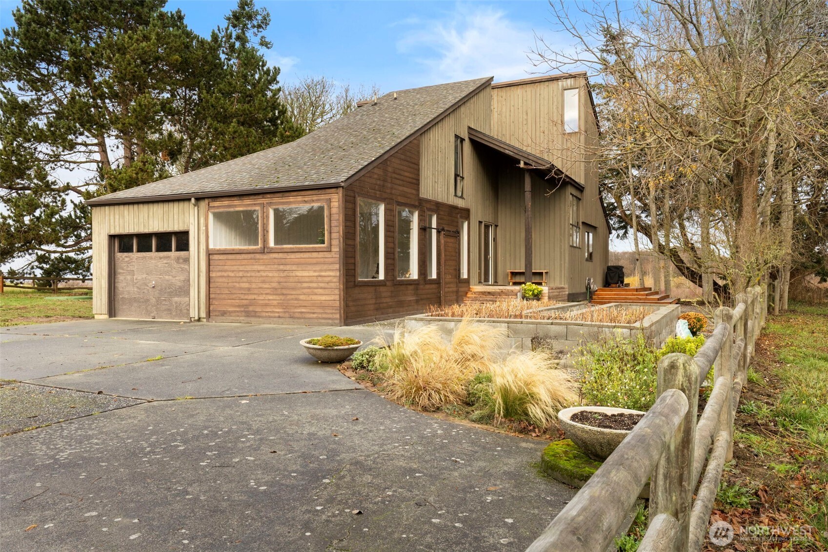 70 Twin View Drive Property Photo 2