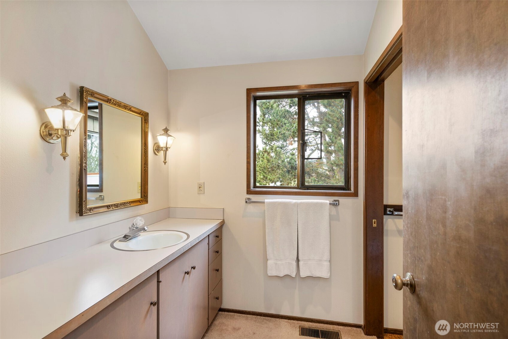 70 Twin View Drive Property Photo 23