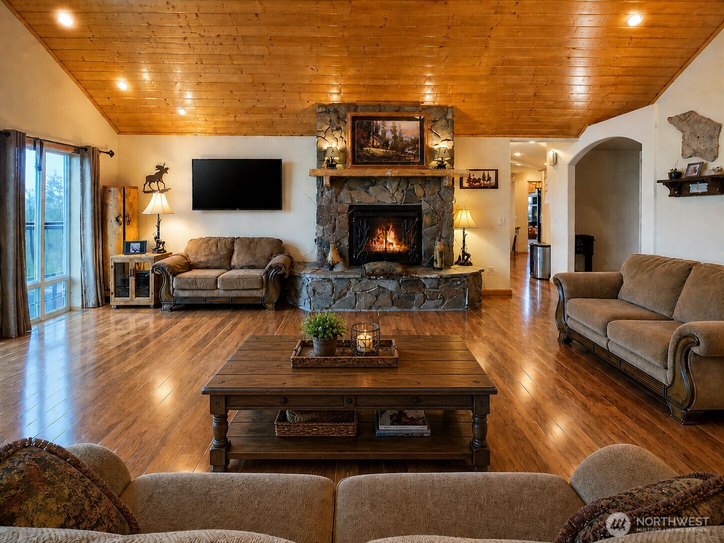 1028 Circle Drive Property Photo 10