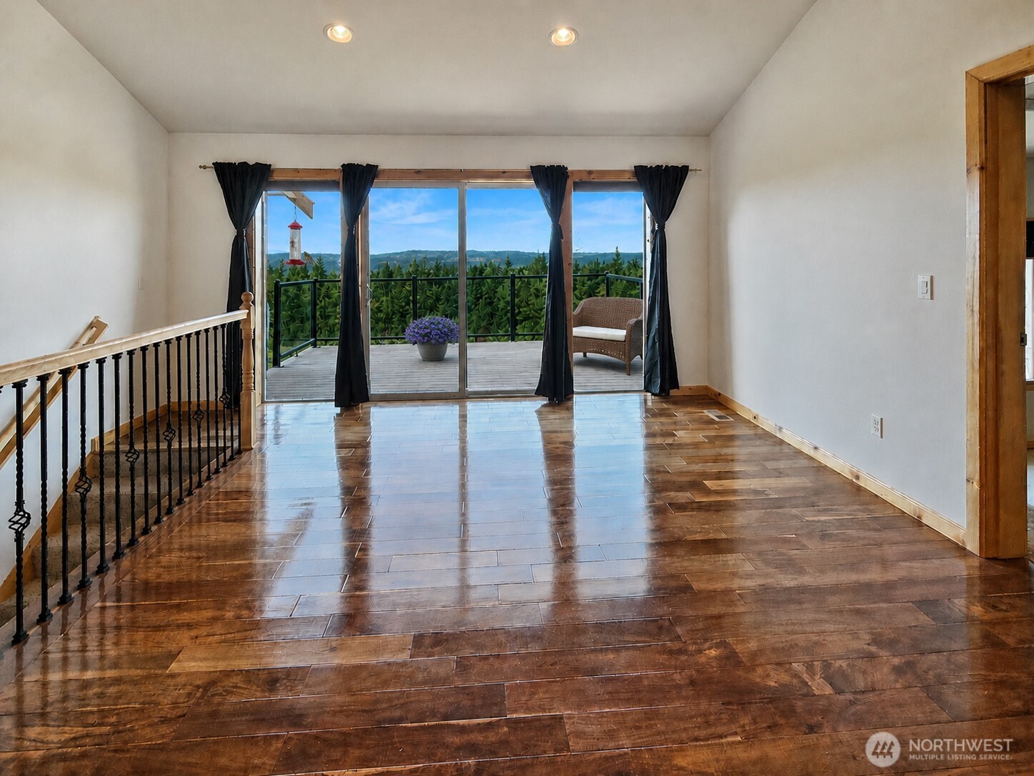 1028 Circle Drive Property Photo 12