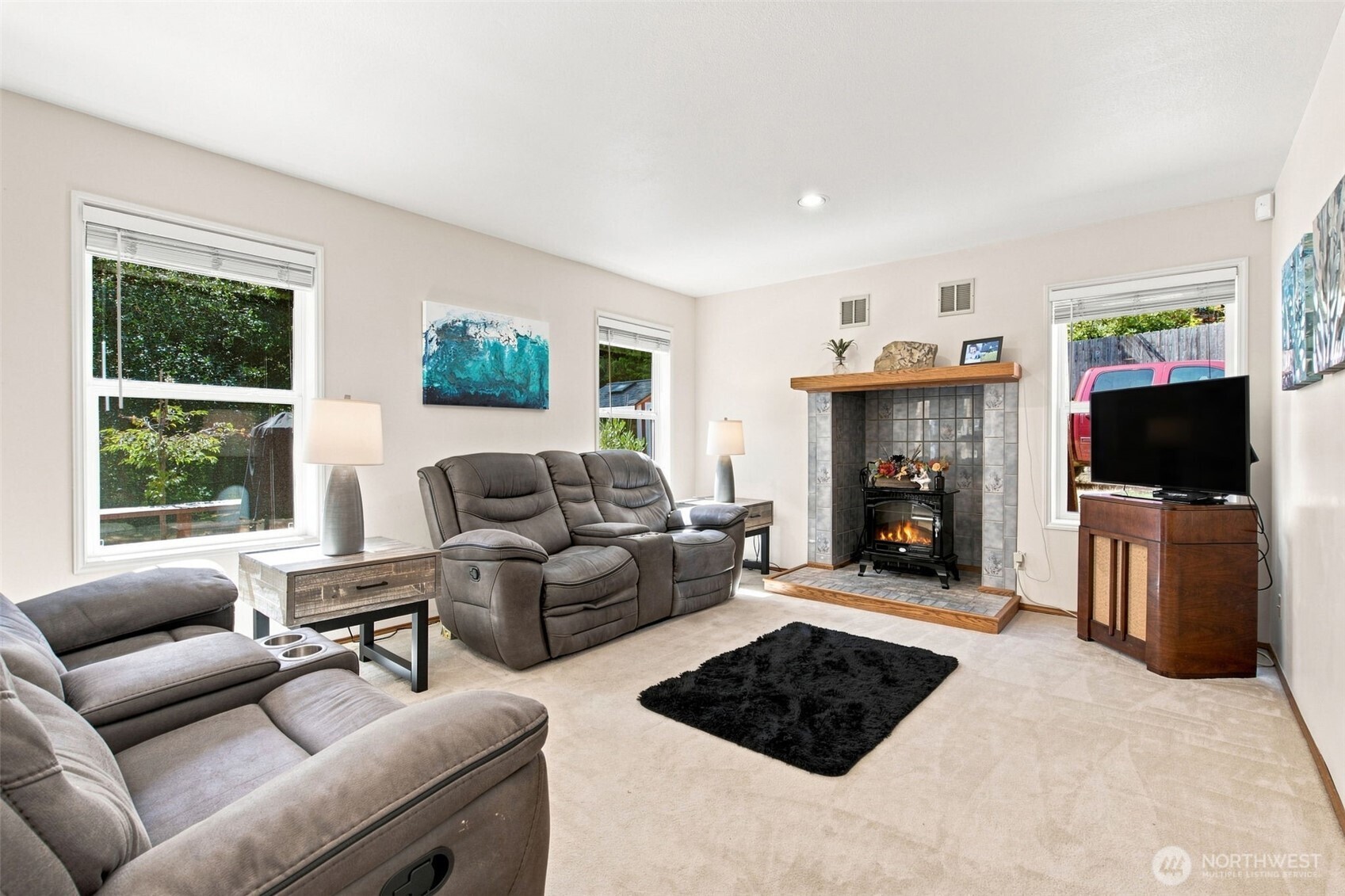 6494 Windward Place Property Photo 8