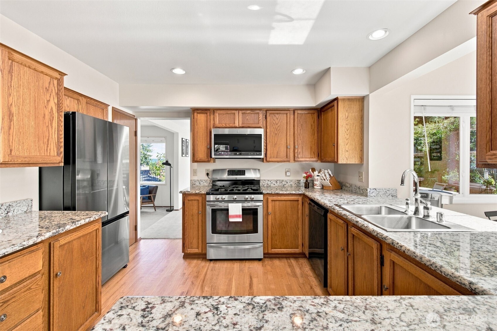6494 Windward Place Property Photo 10