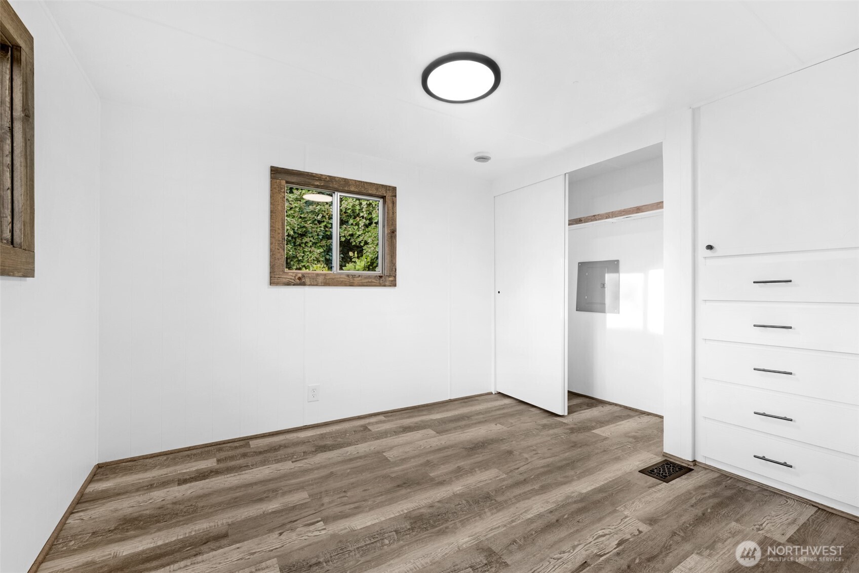 14322 Admiralty Way 8 Property Photo 12