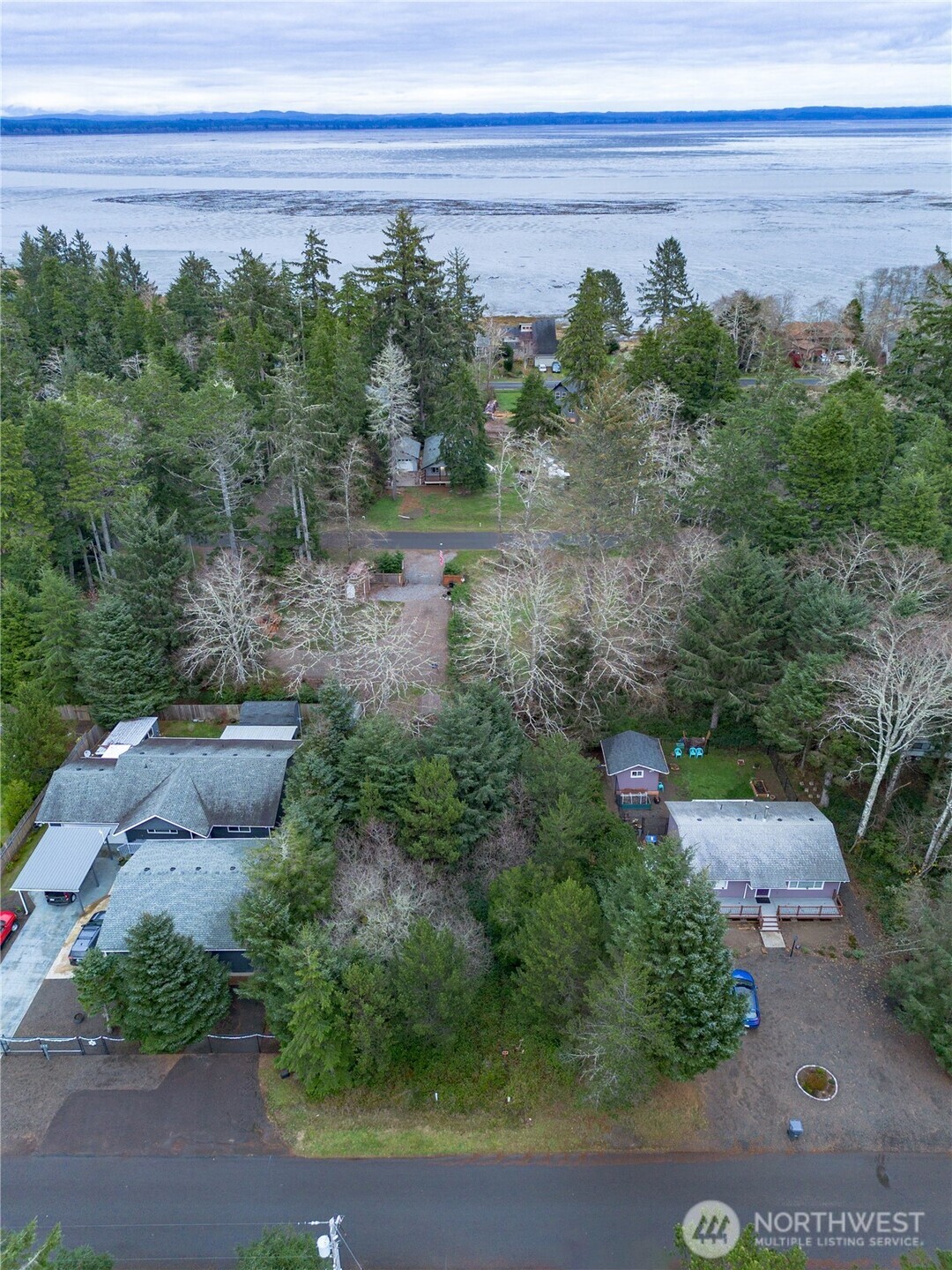 682 Copalis Avenue Property Photo 4