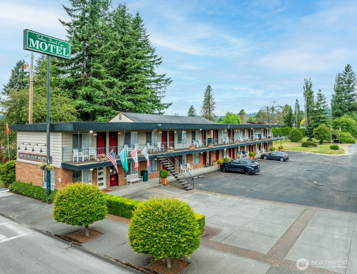 100 Dutch Cup Lane Property Photo 2