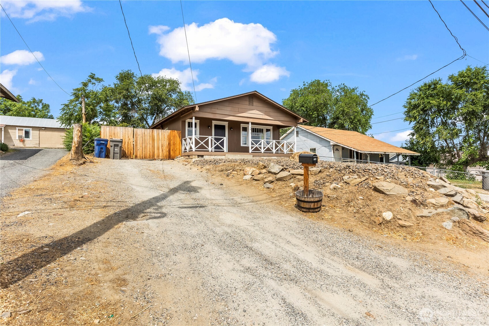 724 S Chelan Avenue Property Photo 4