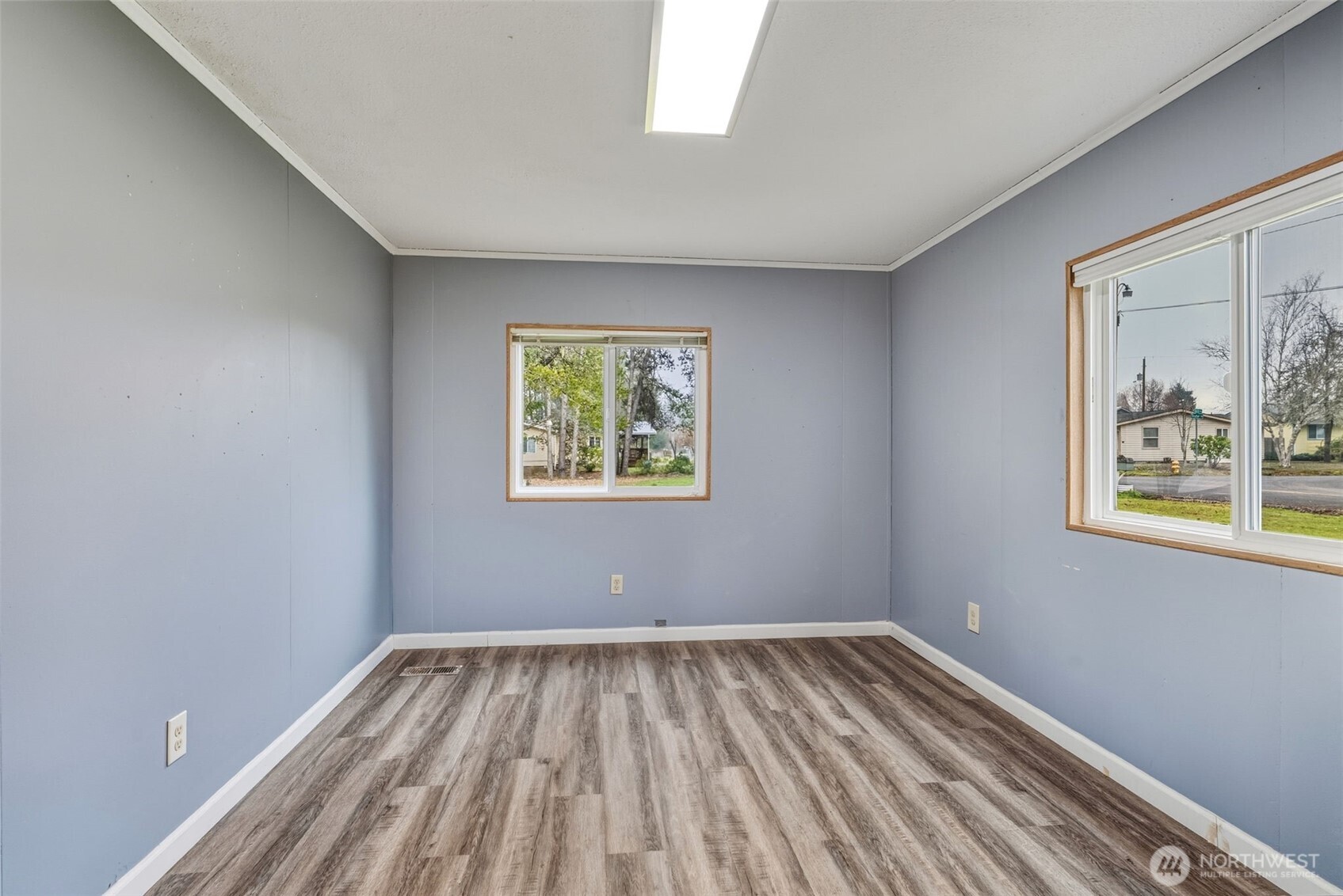 114 6th St W Property Photo 20