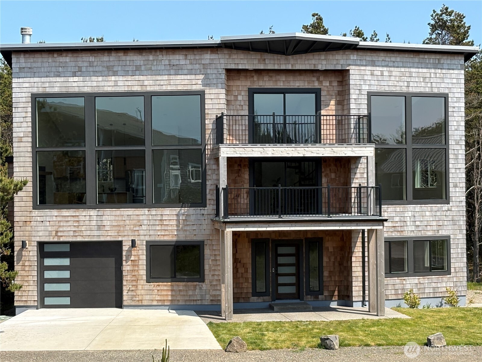 27712 I Lane Property Photo 2