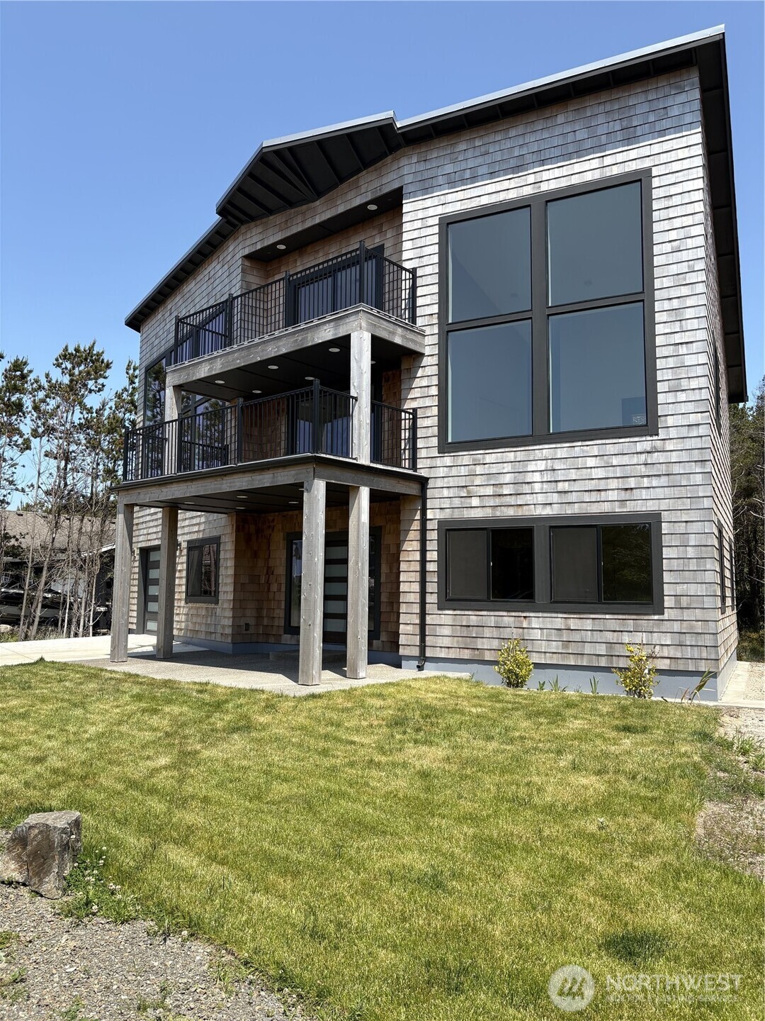 27712 I Lane Property Photo 4