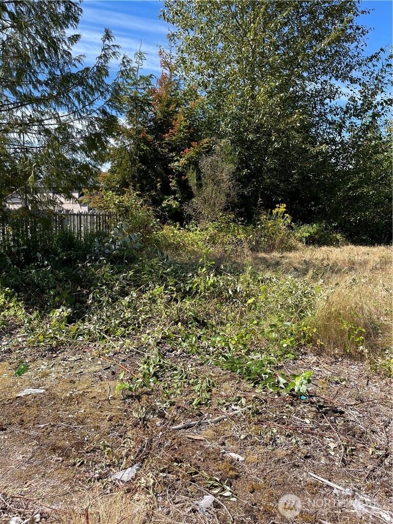 1726 Duvall Avenue Property Photo 3