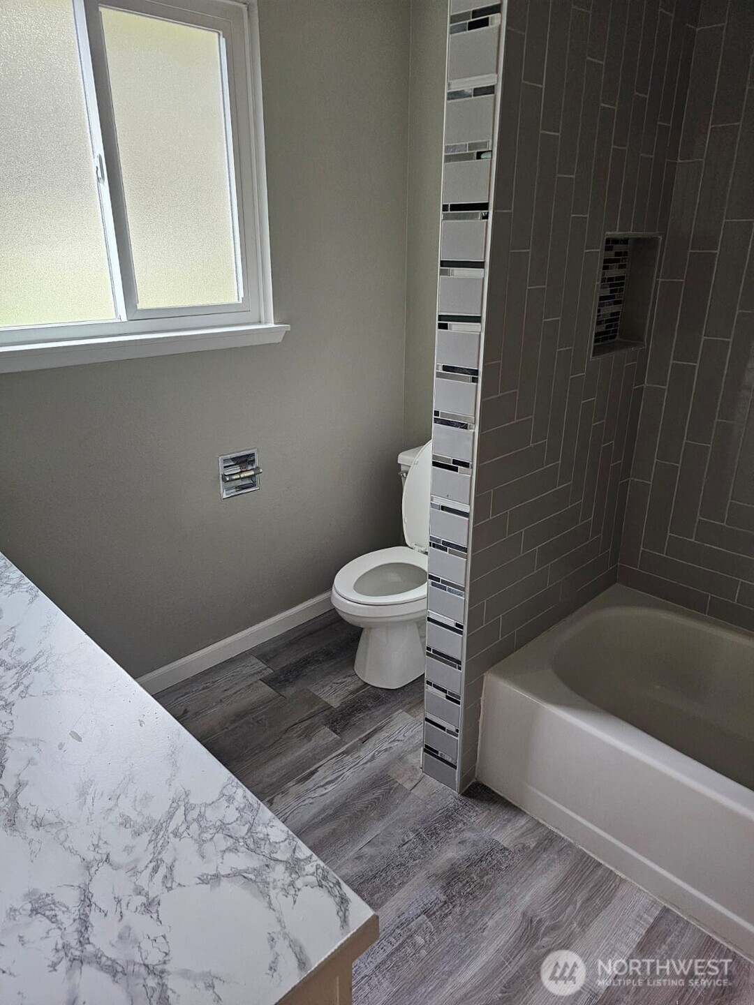 24758 45th Place Property Photo 11