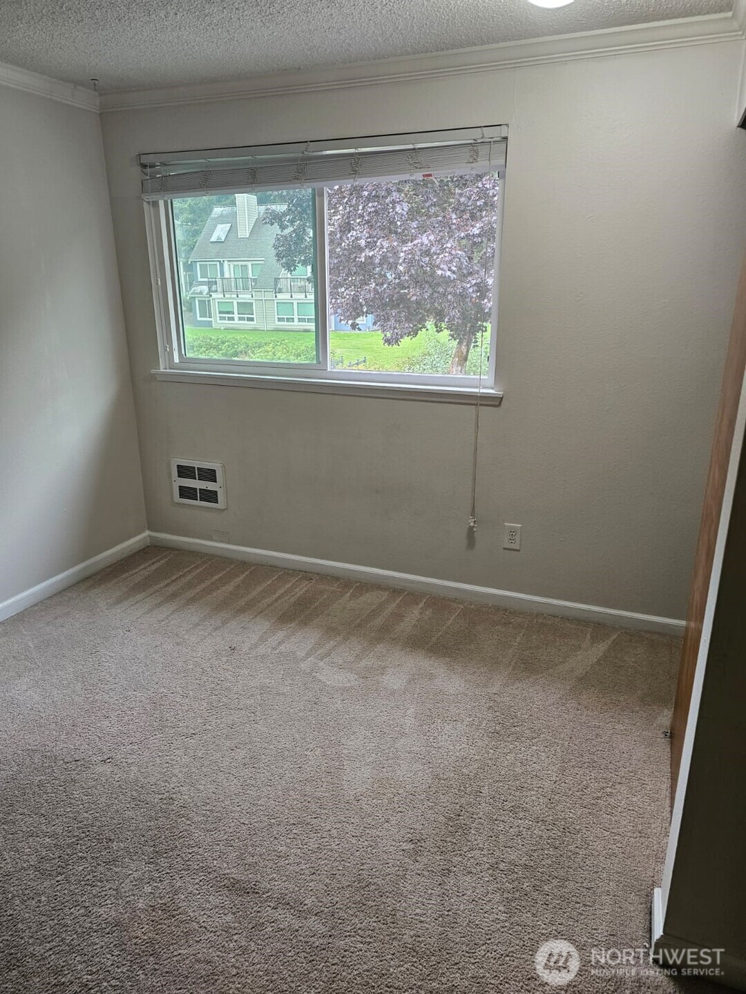 24758 45th Place Property Photo 36